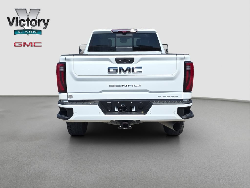Used 2025 GMC Sierra 3500 Denali Ultimate AWD/4WD image 16