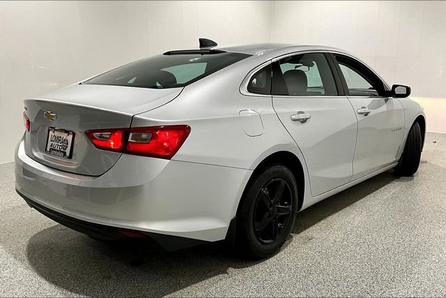Used 2021 Chevrolet Malibu LS FWD image 5