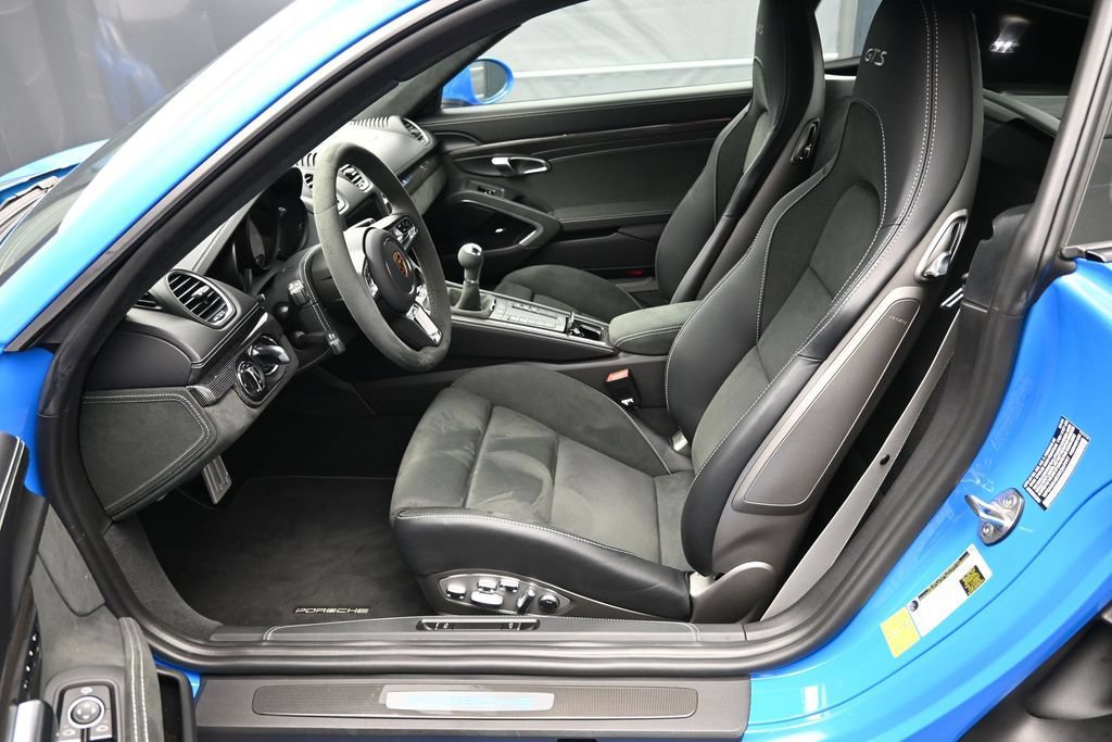 Used 2024 Porsche 718 Cayman GTS RWD image 7