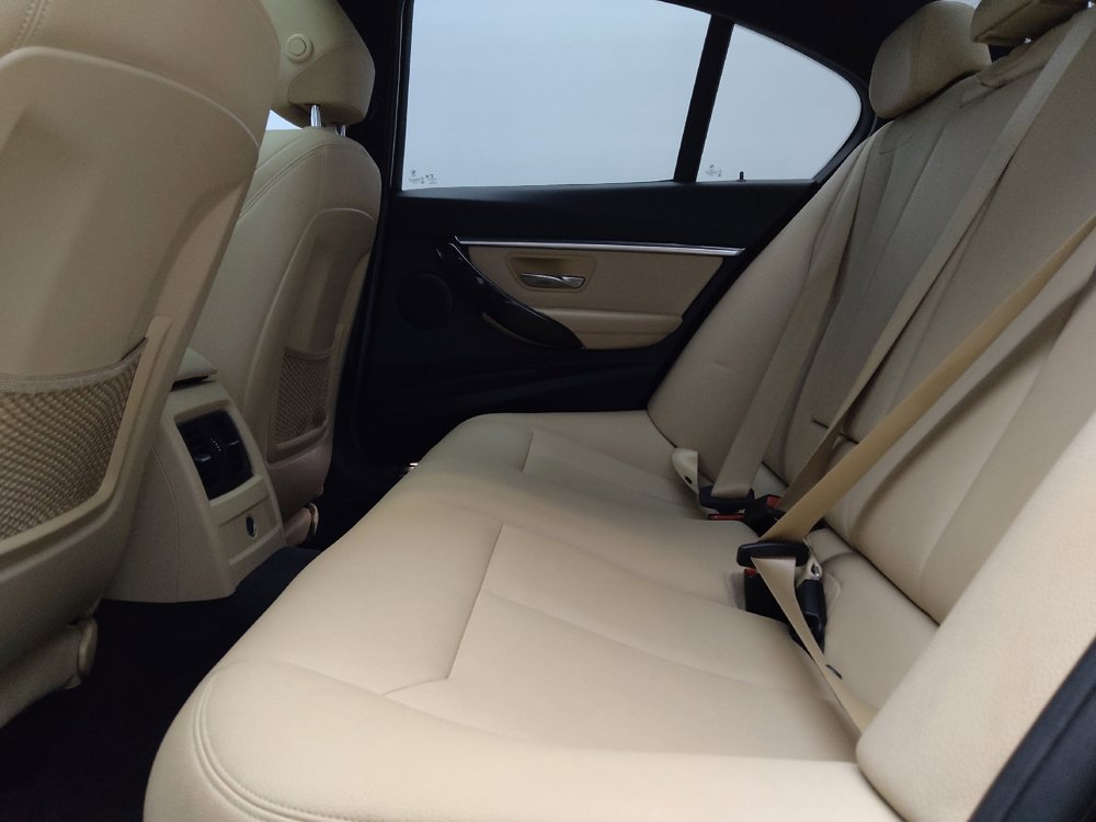 Used 2017 BMW 330i Sedan RWD image 18