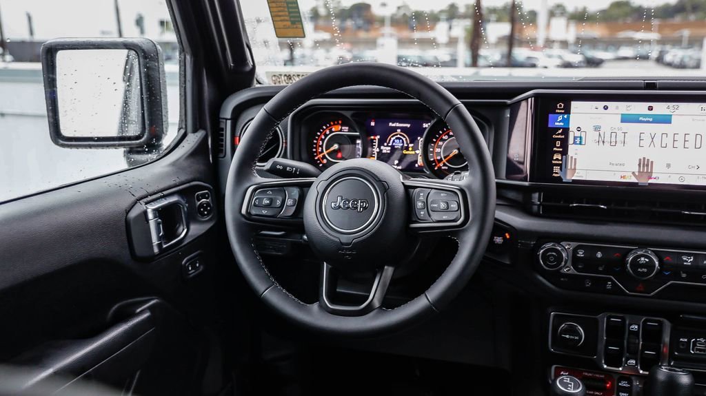 New 2025 Jeep Wrangler Unlimited Rubicon image 18