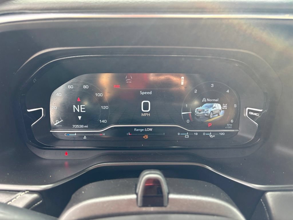 Used 2023 GMC Yukon Denali Ultimate AWD/4WD image 26