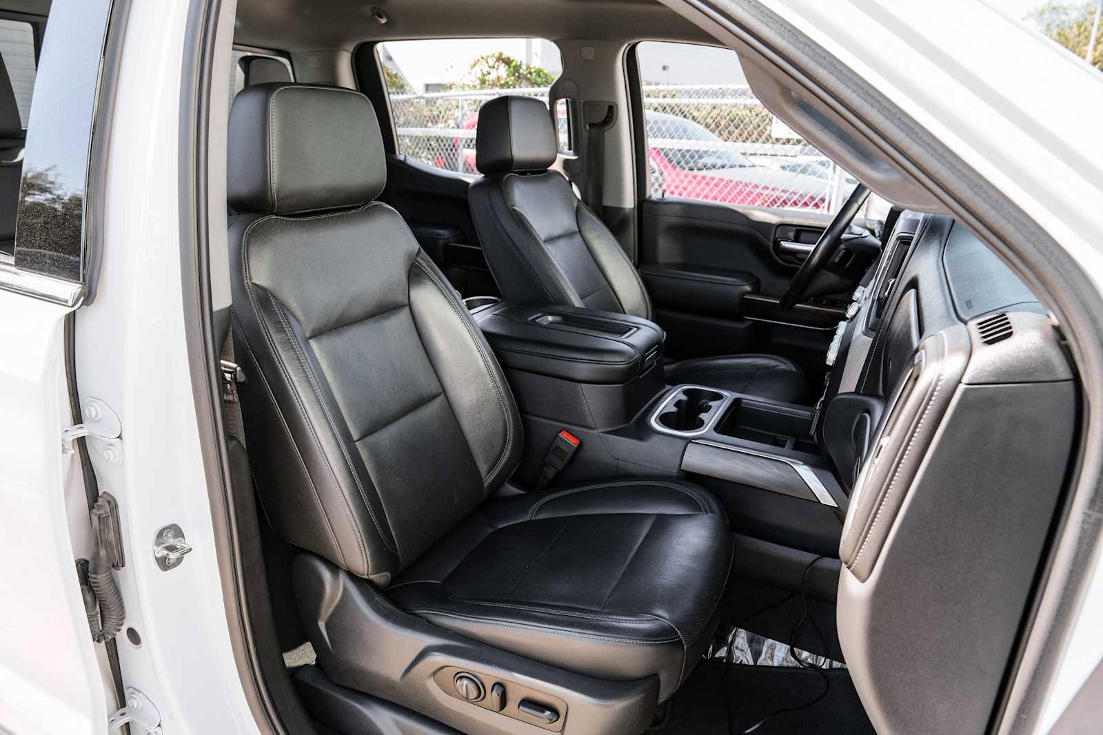 Used 2020 GMC Sierra 1500 SLT image 36