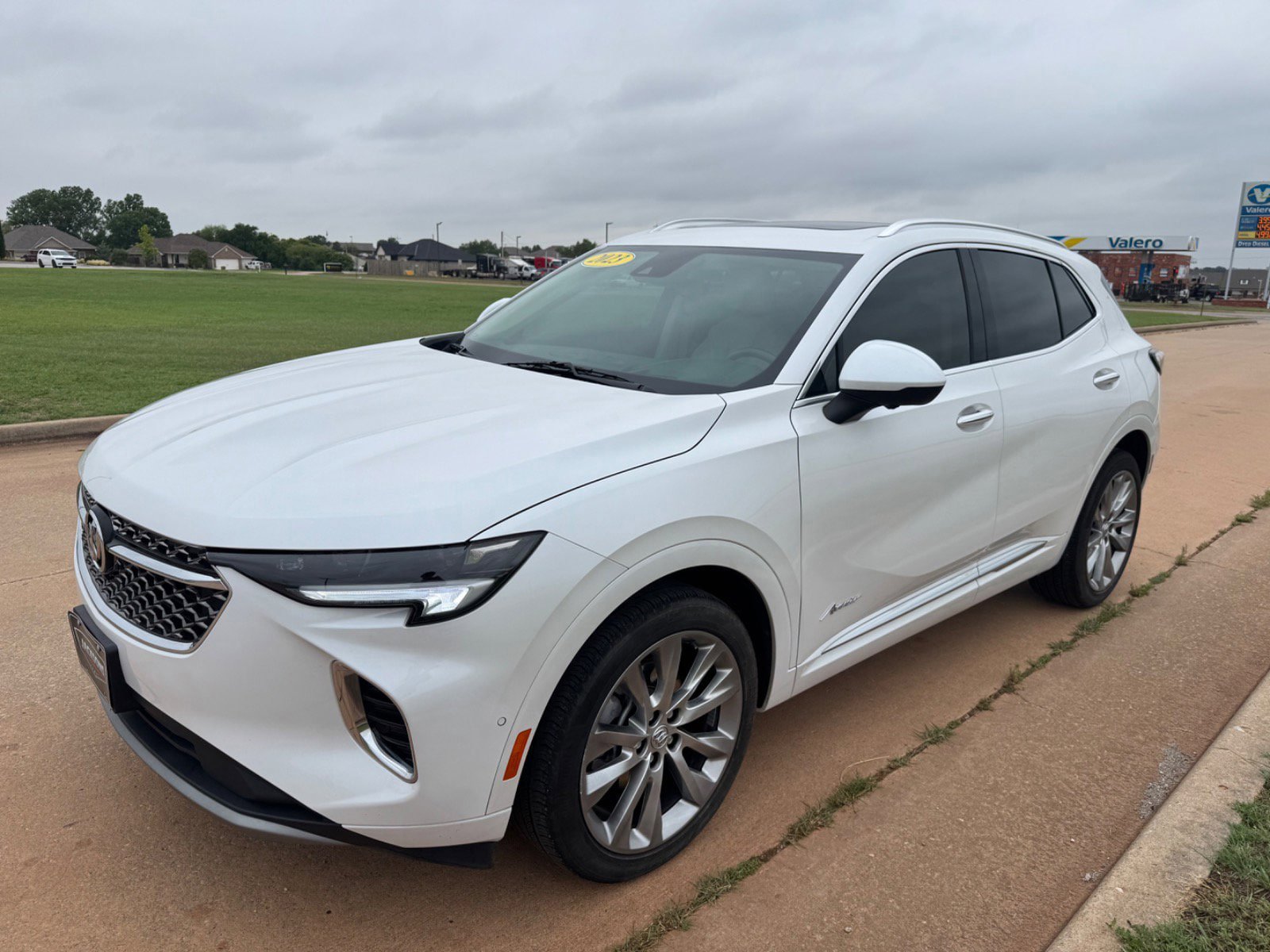 Used 2023 Buick Envision Avenir AWD/4WD image 7