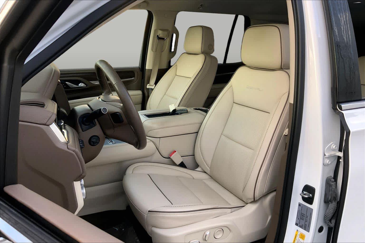 Used 2022 GMC Yukon Denali RWD image 6