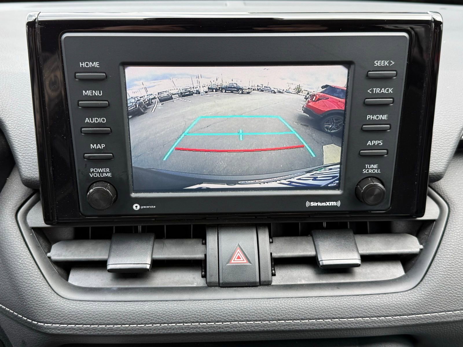 Used 2022 Toyota RAV4 XLE AWD/4WD image 33