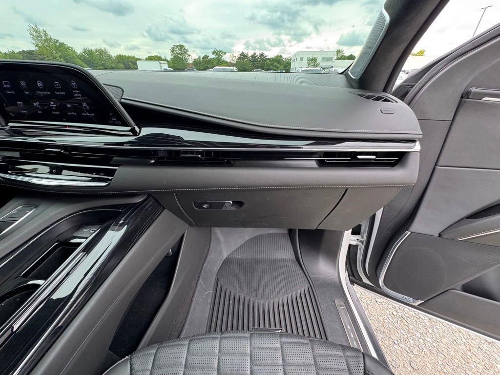 Used 2023 Cadillac Escalade V AWD/4WD image 29
