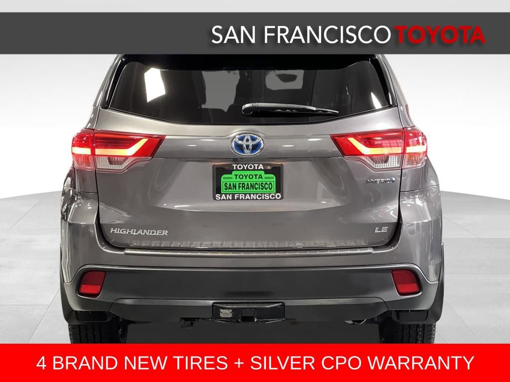 Used 2017 Toyota Highlander LE image 4