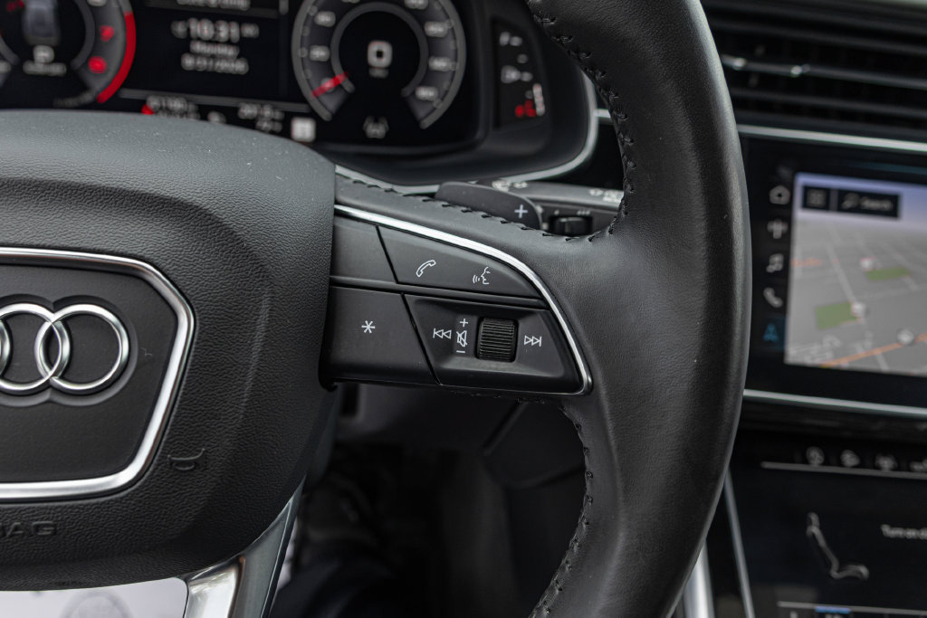 Used 2019 Audi Q8 Prestige AWD/4WD image 23