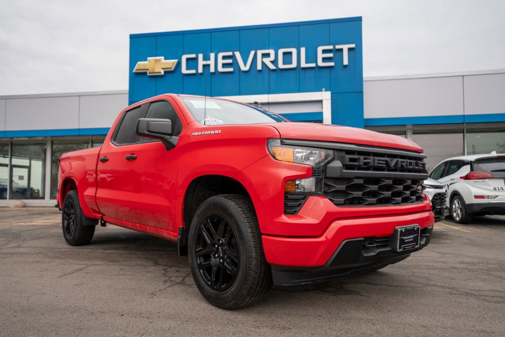 Certified 2023 Chevrolet Silverado 1500 Custom image 1