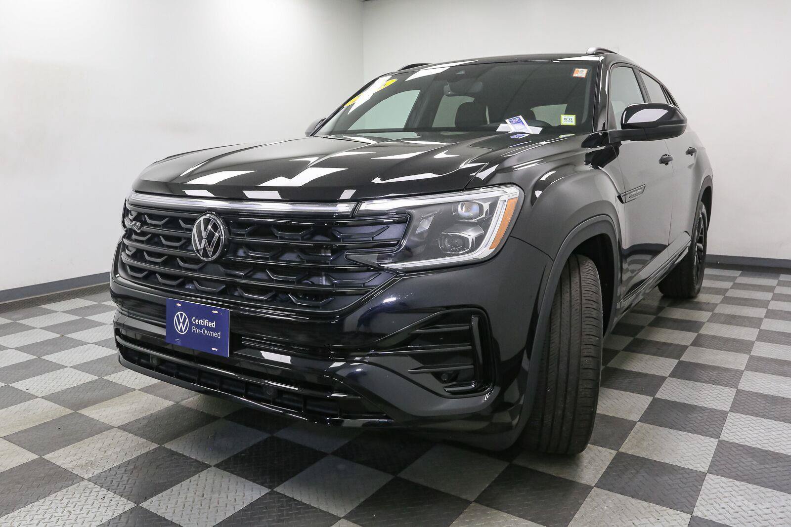 Certified 2026 Volkswagen Atlas Cross Sport SEL R-Line AWD/4WD image 5