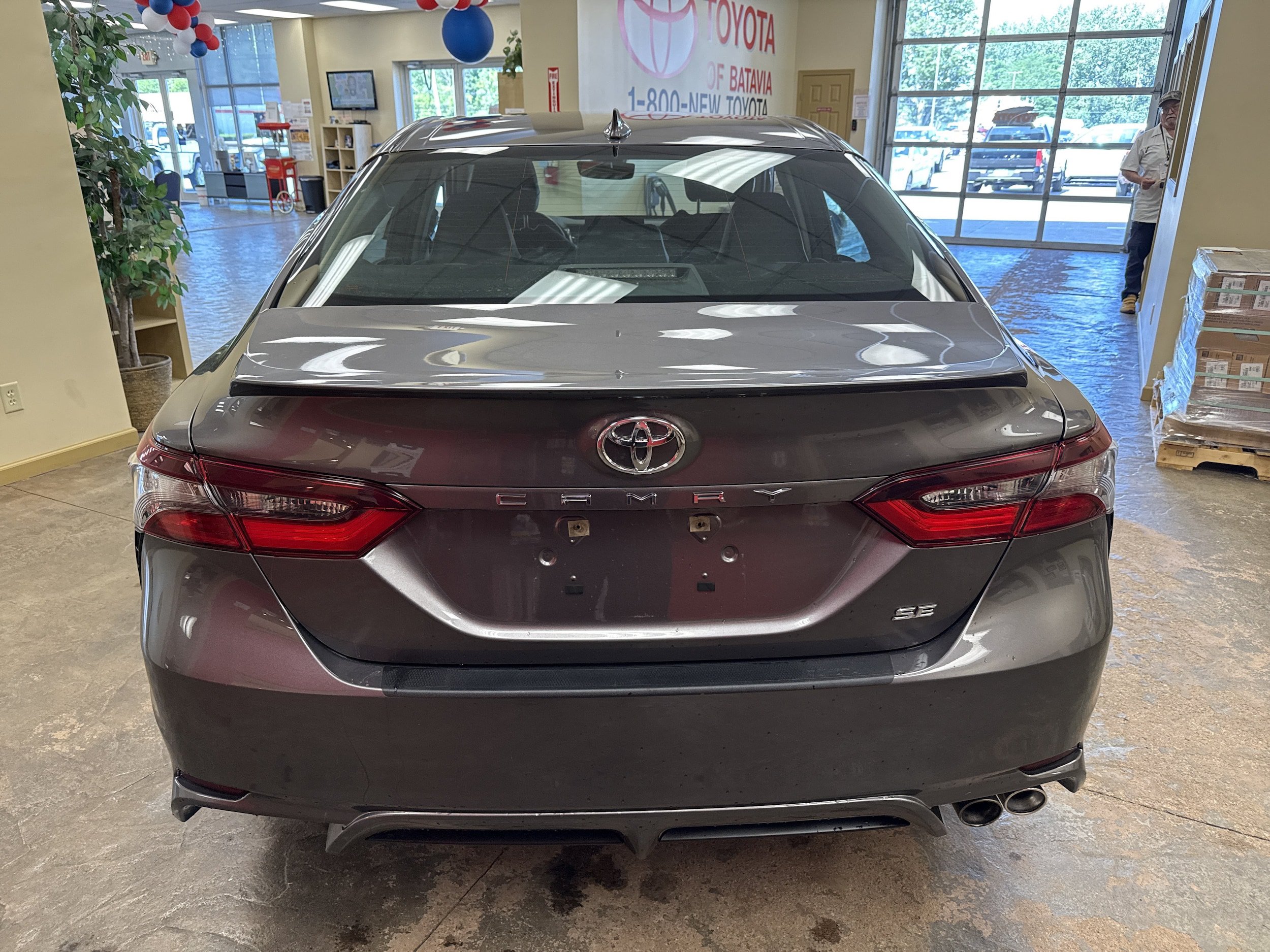 Used 2023 Toyota Camry SE FWD image 8