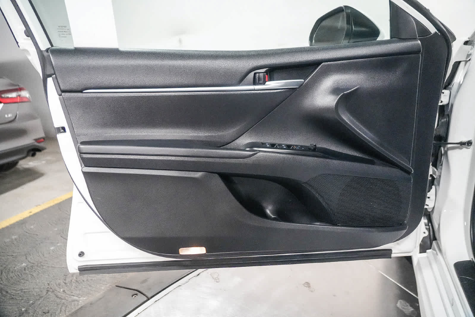 Certified 2019 Toyota Camry SE w/ Carpet Mat Package FWD image 21