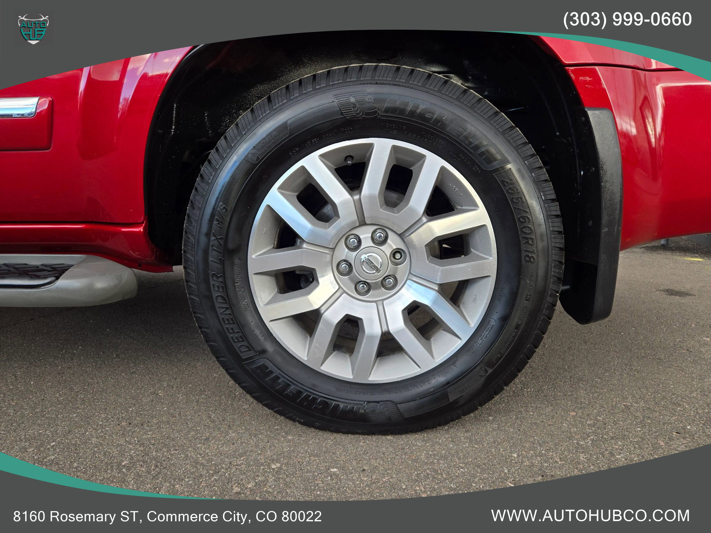 Used 2011 Nissan Pathfinder LE image 29