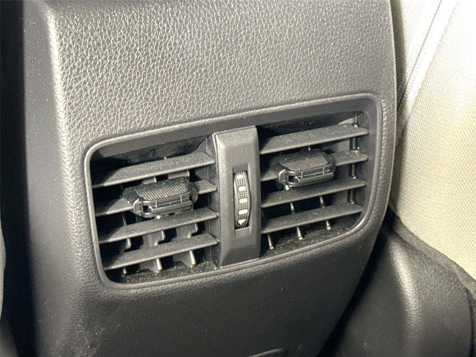 Used 2024 Toyota Corolla Cross LE w/ Moonroof Package FWD image 36