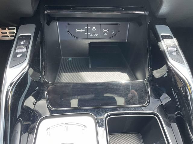 Certified 2025 Kia Sorento SX Prestige AWD/4WD image 31