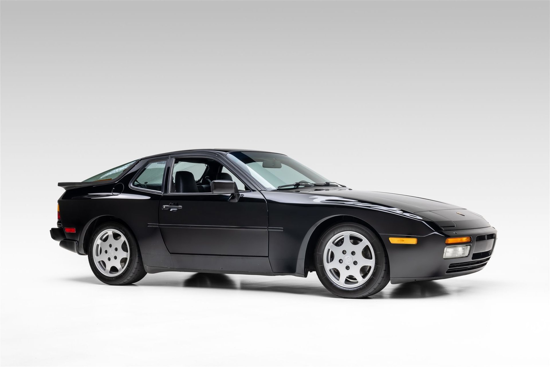 Used 1989 Porsche 944 Turbo RWD image 5