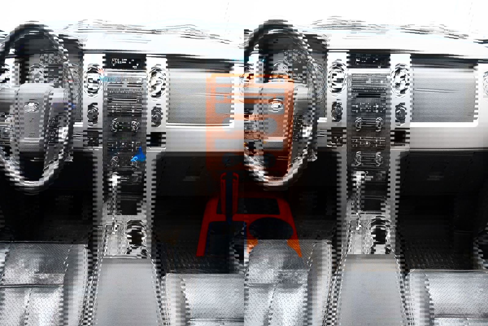 Used 2010 Ford F150 Lariat image 17