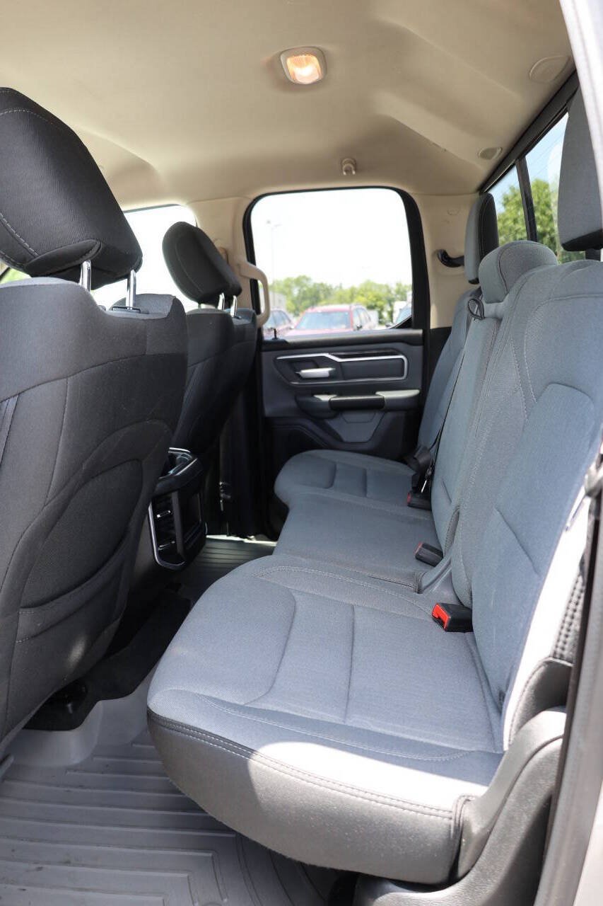 Used 2020 RAM 1500 Big Horn AWD/4WD image 17