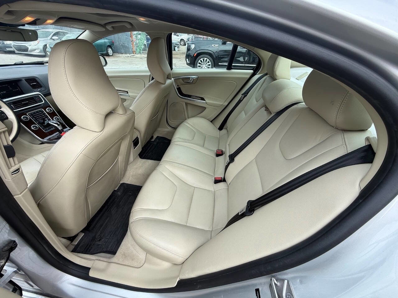 Used 2015 Volvo S60 T5 Premier w/ Convenience Package image 10