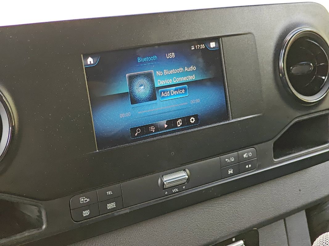 Used 2019 Mercedes-Benz Sprinter 2500 image 15