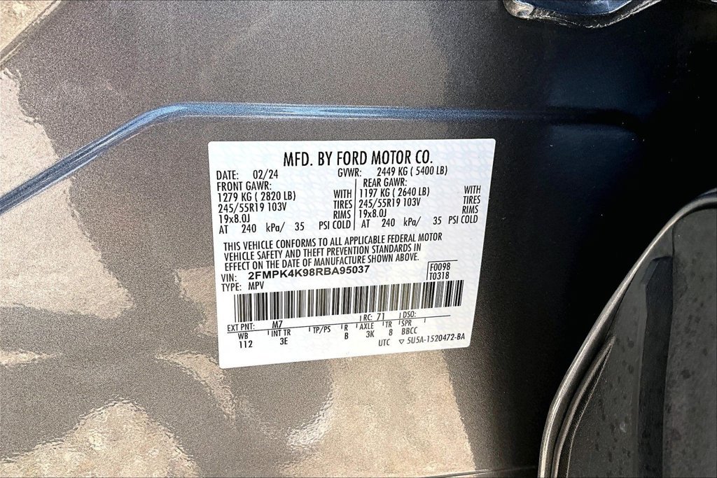 Certified 2024 Ford Edge Titanium AWD/4WD image 35