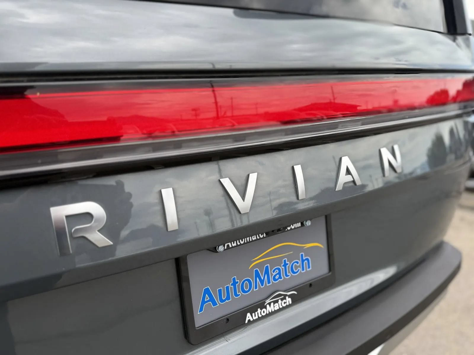 Used 2022 Rivian R1S Launch Edition Quad AWD/4WD image 45