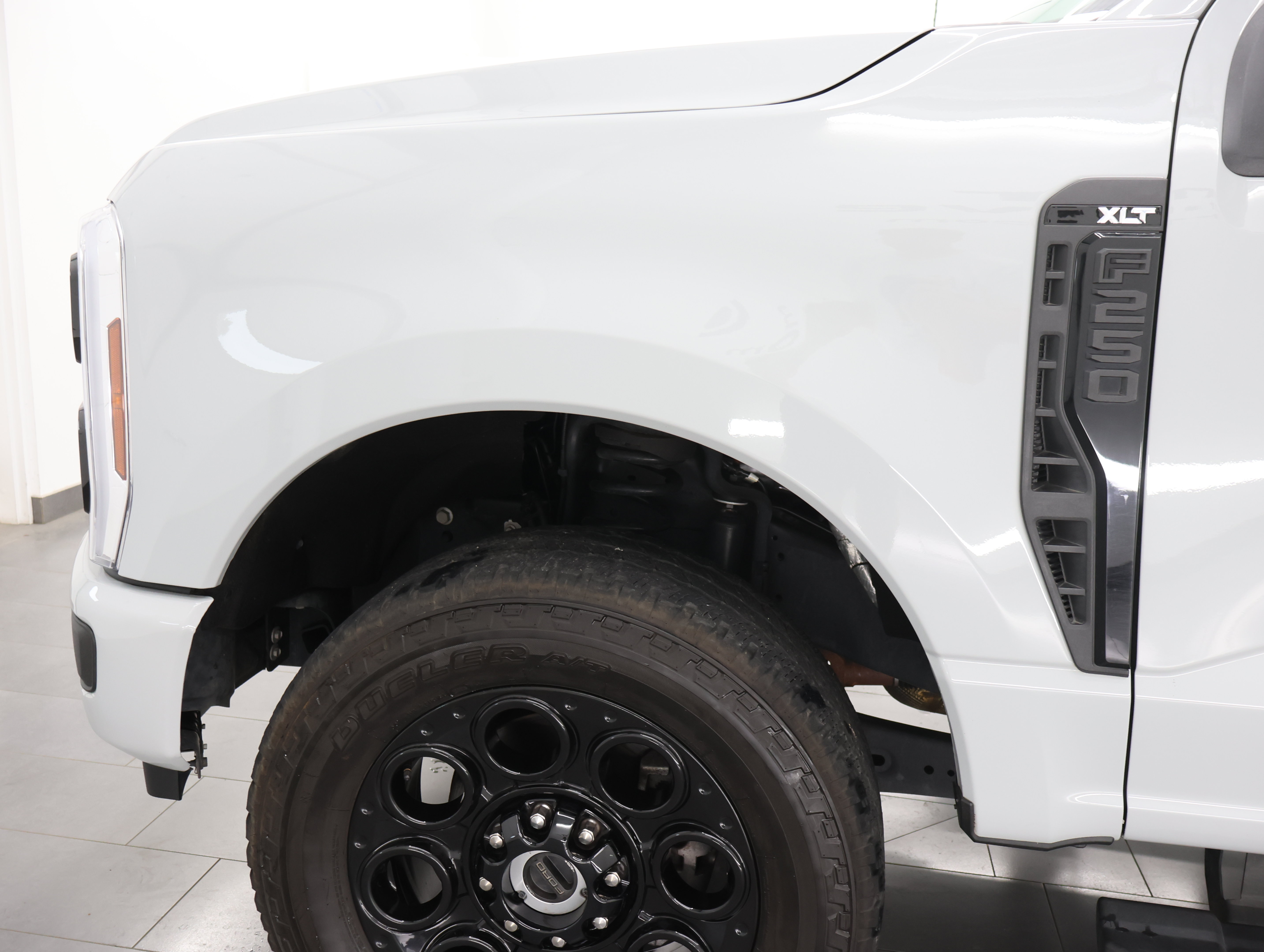 Used 2025 Ford F250 XLT w/ Black Appearance Package AWD/4WD image 36