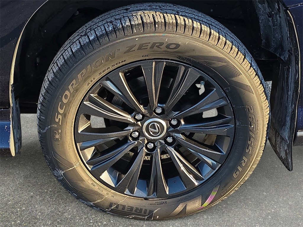 Used 2022 Lexus GX 460 Luxury w/ Sport Design Package image 33