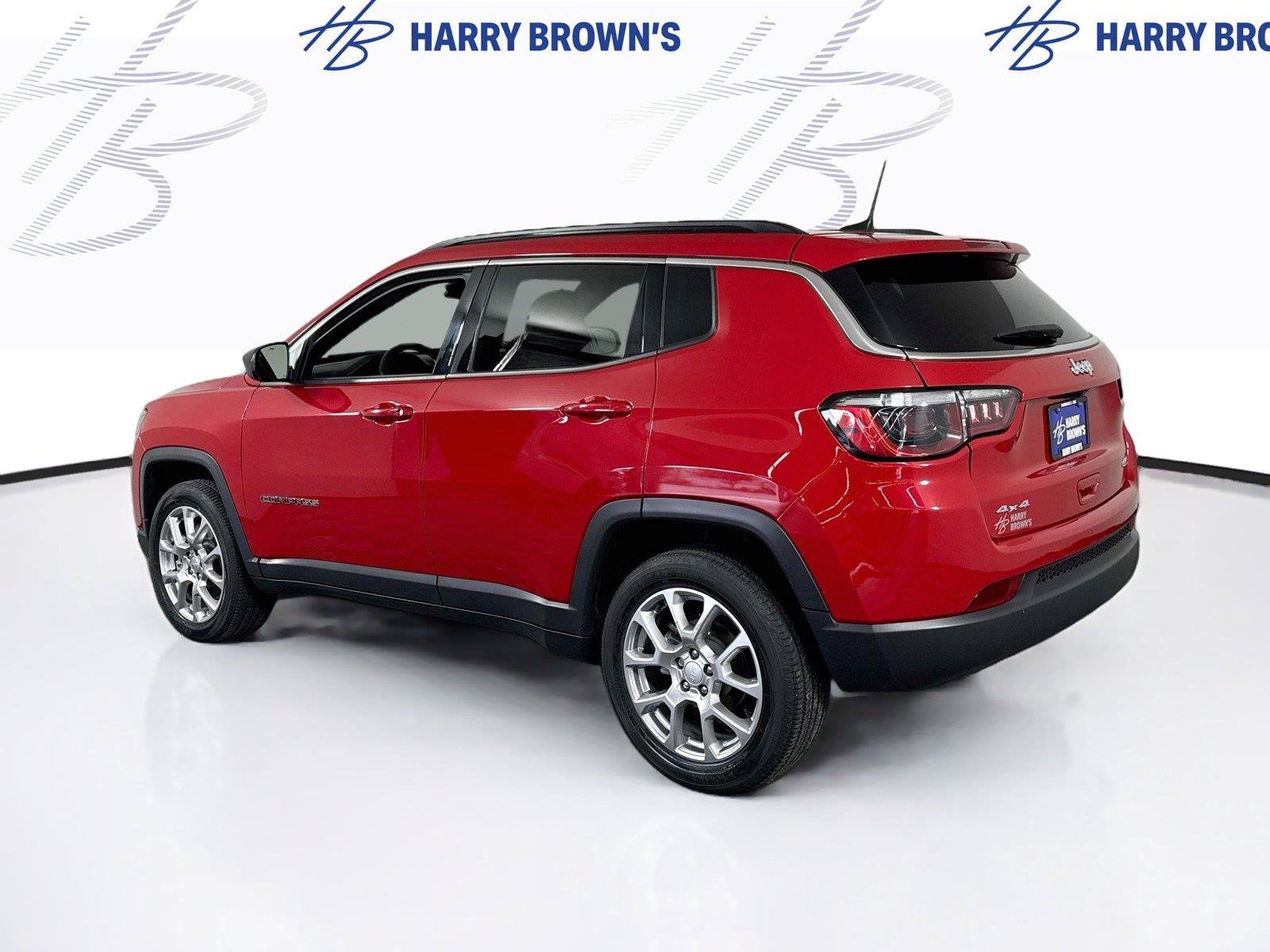 Used 2023 Jeep Compass Latitude AWD/4WD image 27