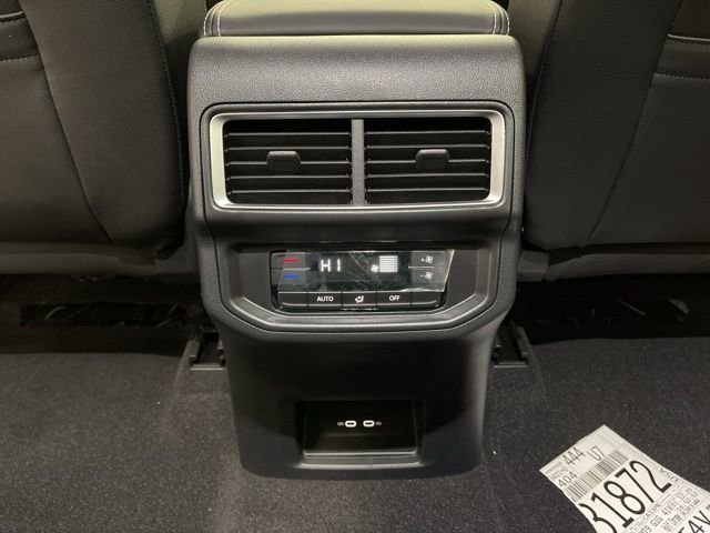 New 2026 Volkswagen Atlas SE image 27