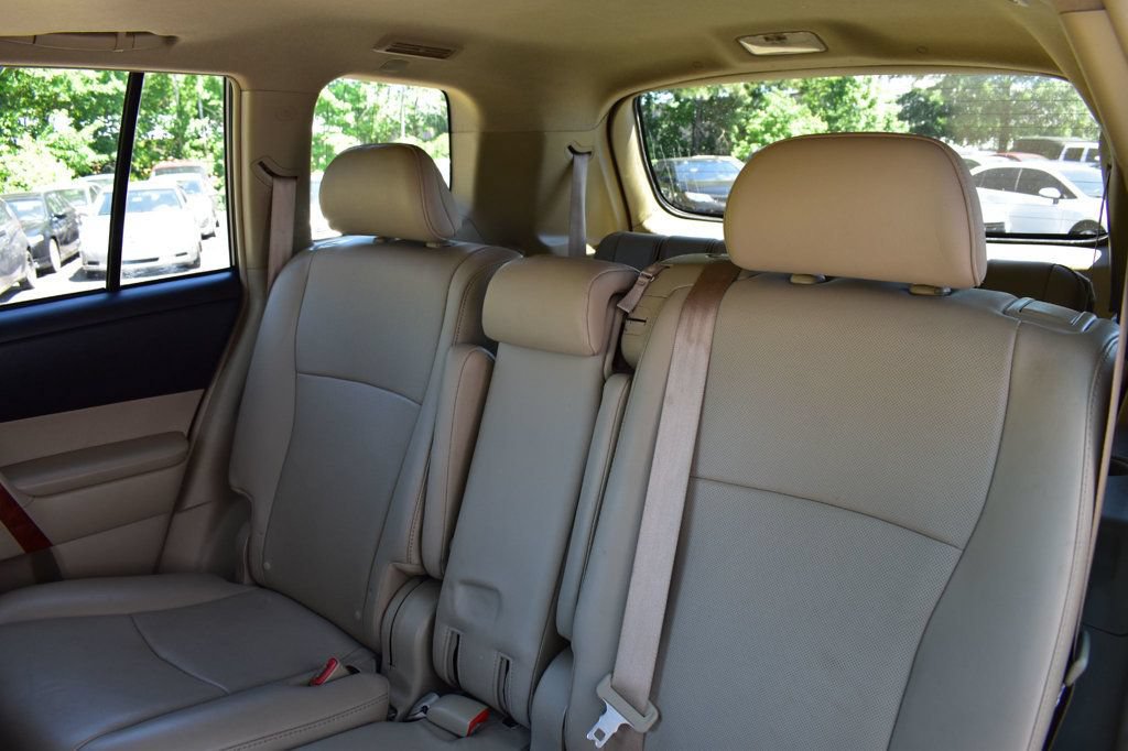 Used 2013 Toyota Highlander Limited AWD/4WD image 21