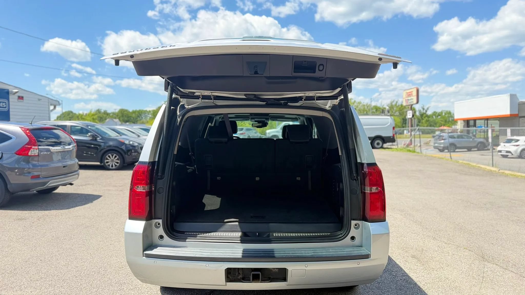Used 2016 Chevrolet Suburban LT AWD/4WD image 35