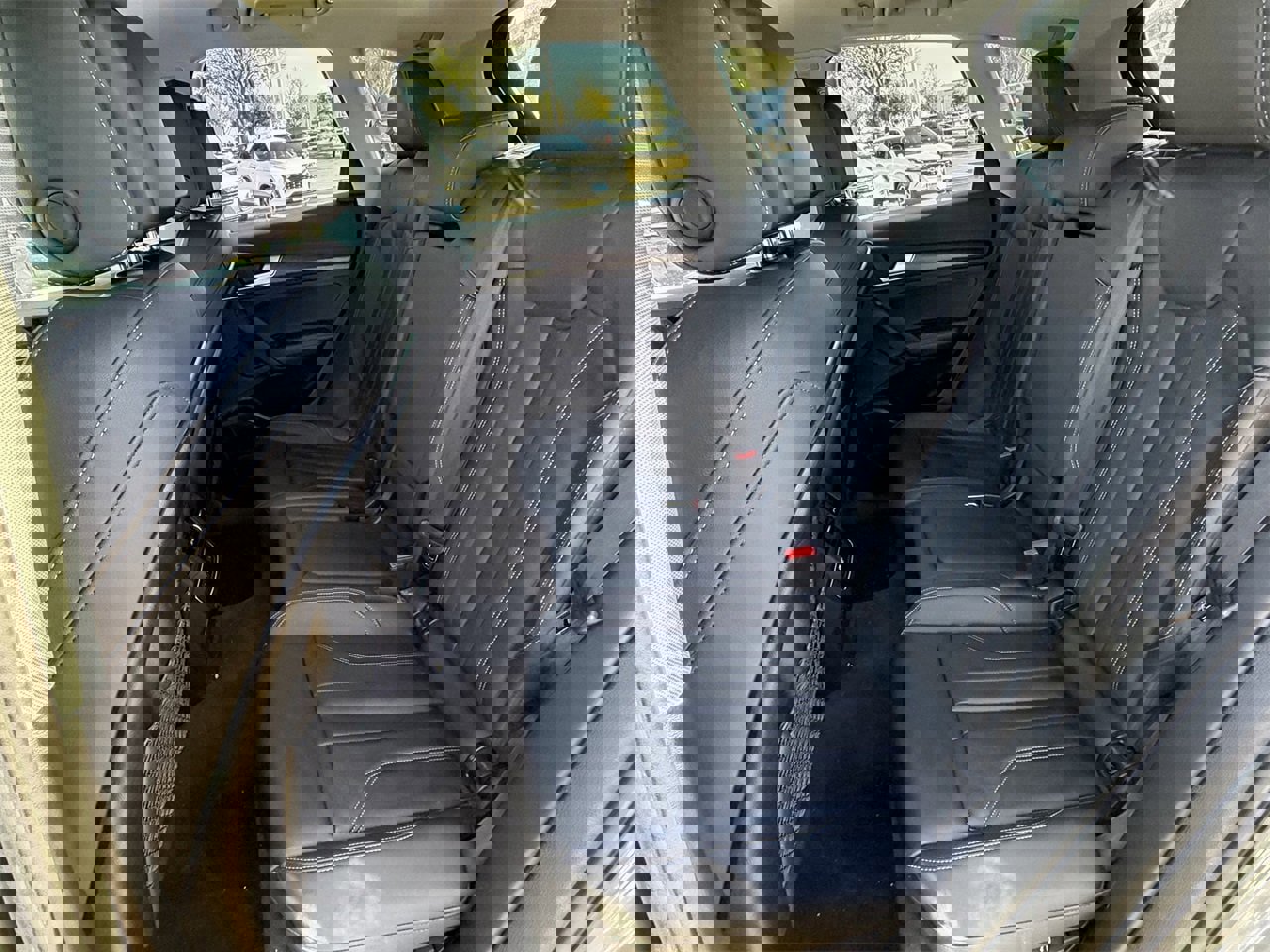 Used 2023 Audi Q5 e Premium Plus w/ Premium Plus Package image 28