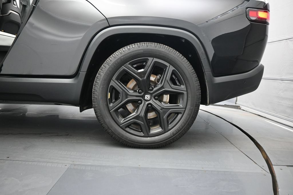 Used 2023 Rivian R1T Adventure AWD/4WD image 17