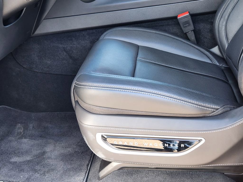 New 2026 Jeep Grand Wagoneer Summit w/ Premium Group III image 8