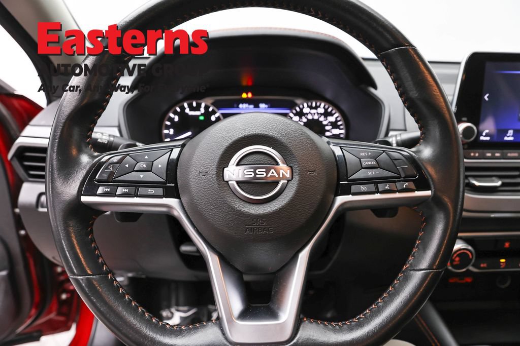 Used 2023 Nissan Altima 2.5 SR AWD/4WD image 10