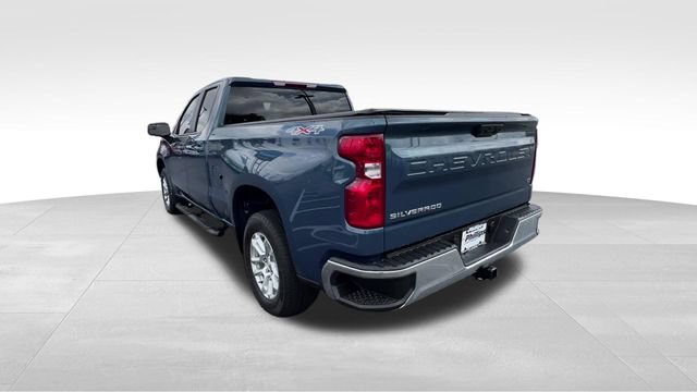 Used 2024 Chevrolet Silverado 1500 LT AWD/4WD image 4