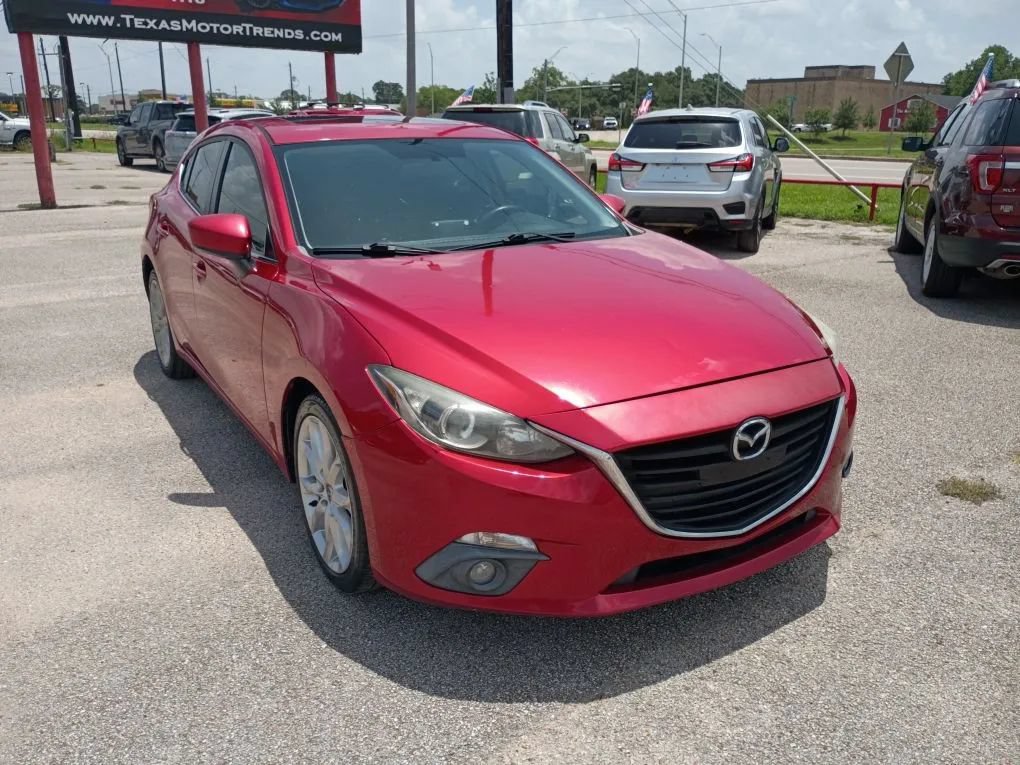 Used 2015 MAZDA MAZDA3 i Touring w/ Technology Package FWD image 7