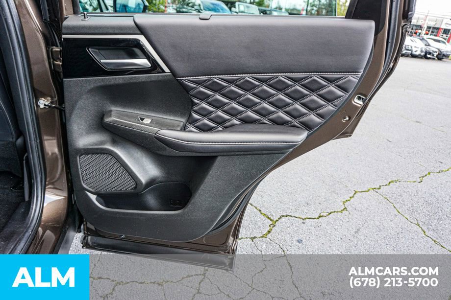 Used 2023 Mitsubishi Outlander SEL image 59