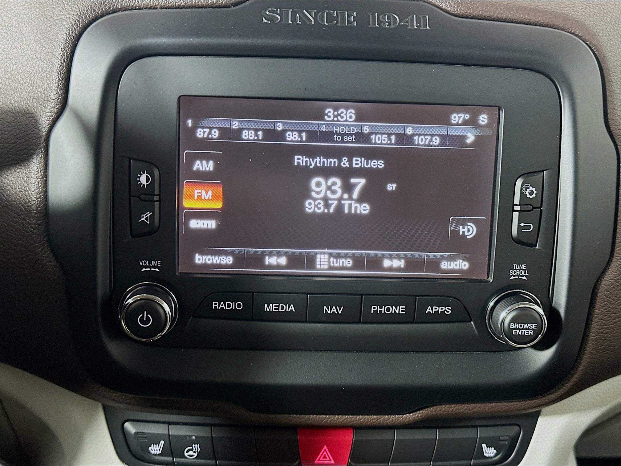 Used 2016 Jeep Renegade Limited AWD/4WD image 19