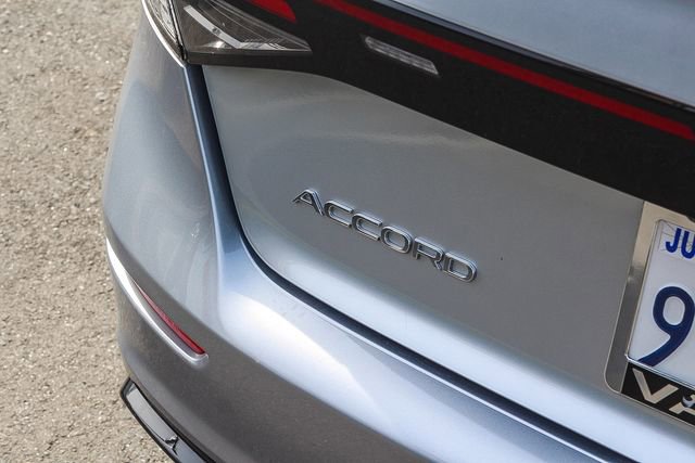 Used 2025 Honda Accord Sport image 9