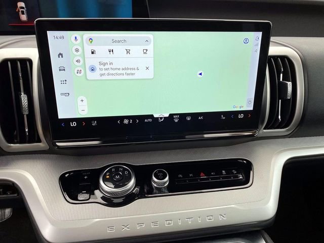 Used 2025 Ford Expedition Active image 13