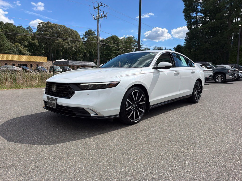 Certified 2025 Honda Accord Touring image 2