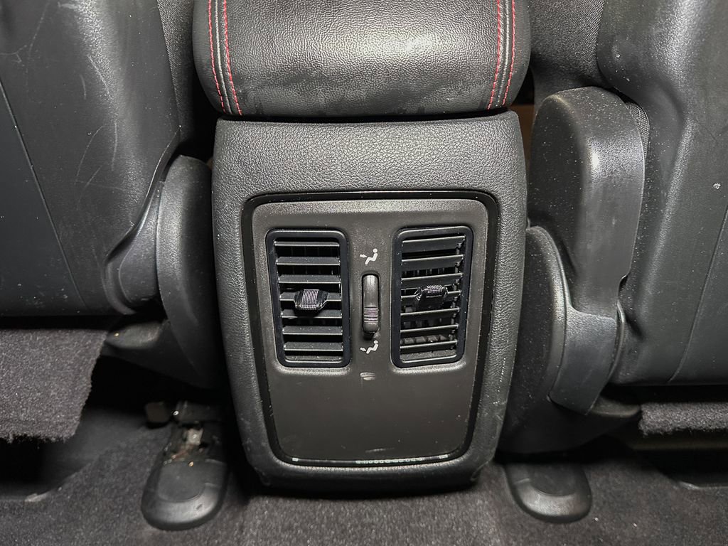 Certified 2025 Dodge Durango GT image 27