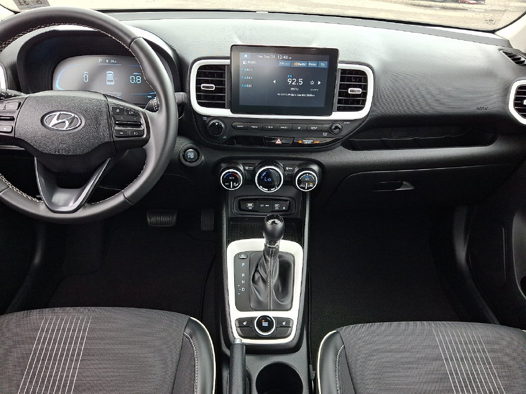 Used 2026 Hyundai Venue SEL FWD image 16