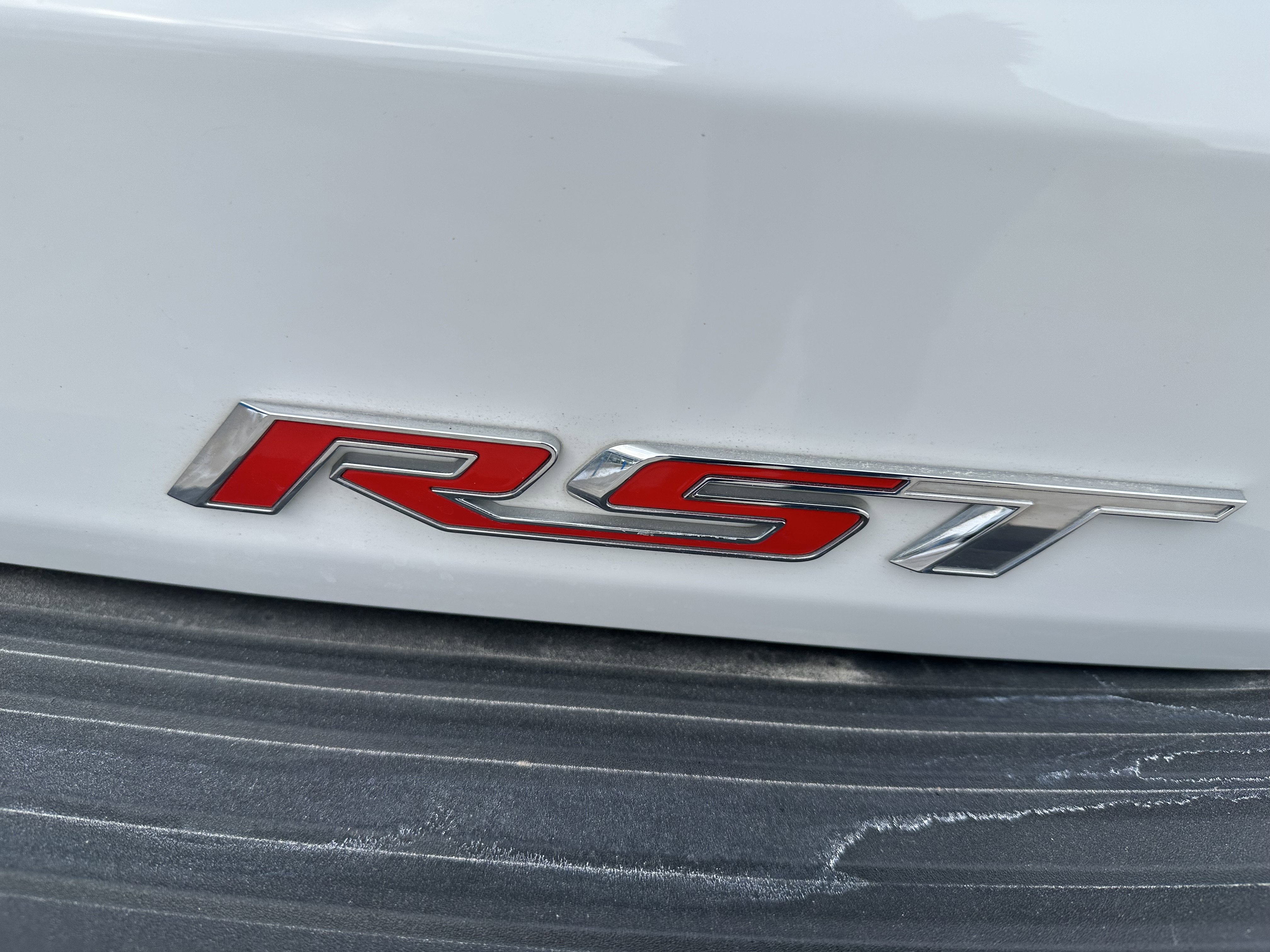 Certified 2024 Chevrolet Suburban RST w/ Luxury Package image 13