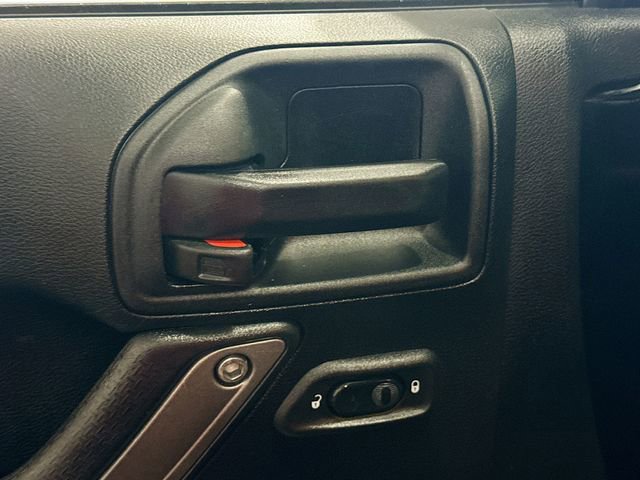 Used 2018 Jeep Wrangler Unlimited Sport image 16