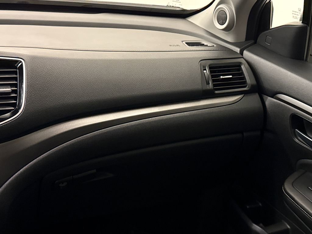 Certified 2025 Honda Ridgeline RTL image 14