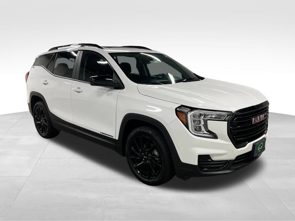 Certified 2024 GMC Terrain SLE w/ Driver Convenience Package AWD/4WD image 1